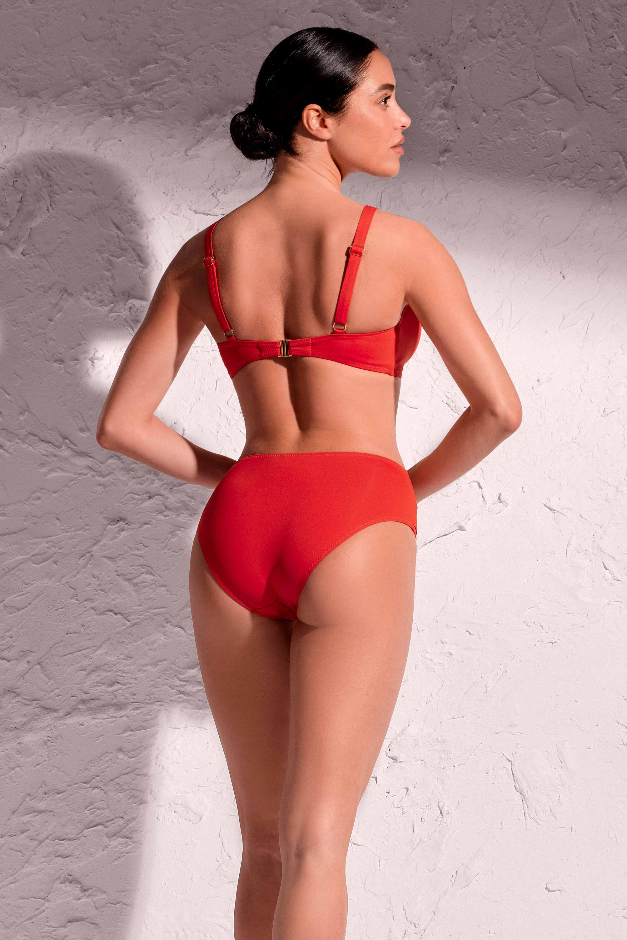 BIKINI CON FERRETTO A VITA ALTA VIOLANTE