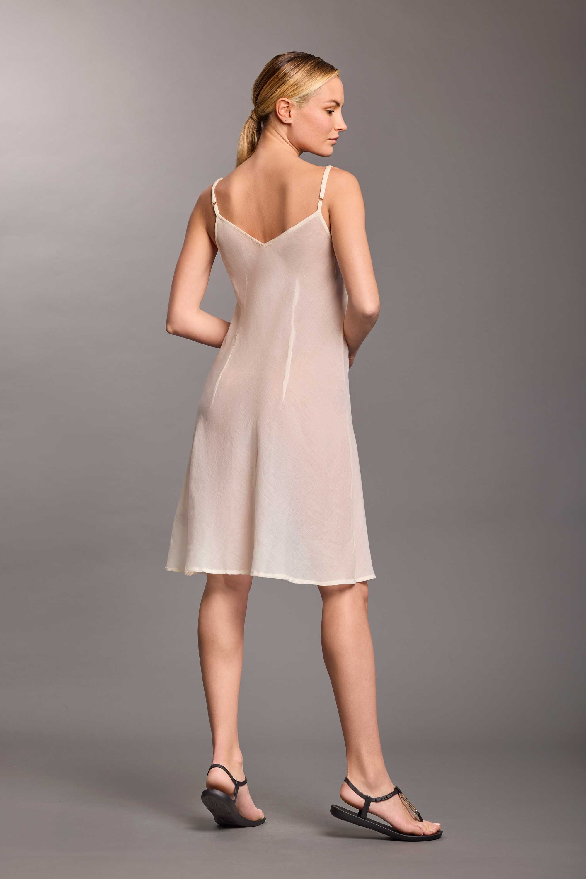 SOTTANA CON SPALLINE IN COTONE