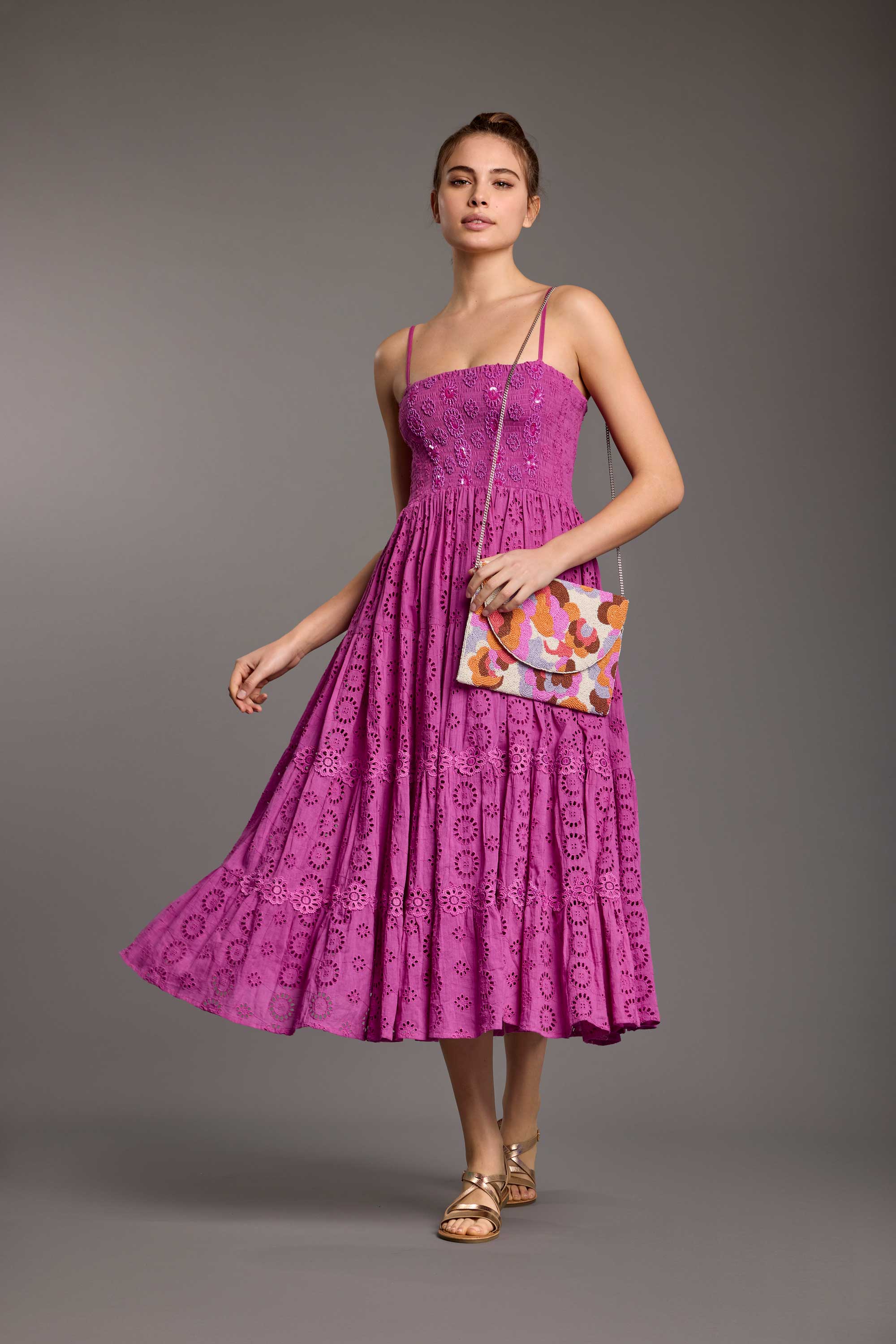 ABITO LUNGO IN PREGIATO PIZZO SANGALLO