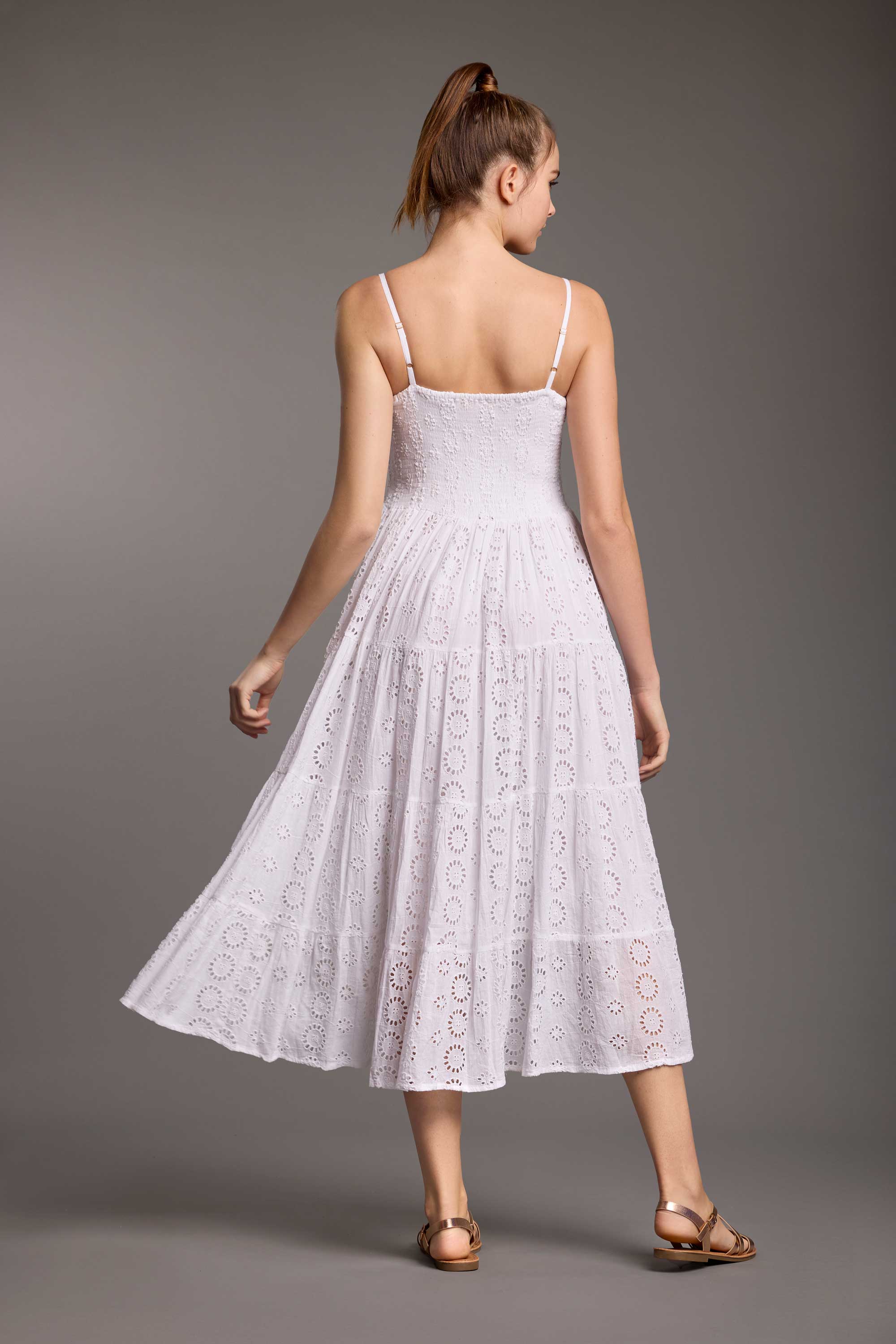 ABITO LUNGO IN PREGIATO PIZZO SANGALLO