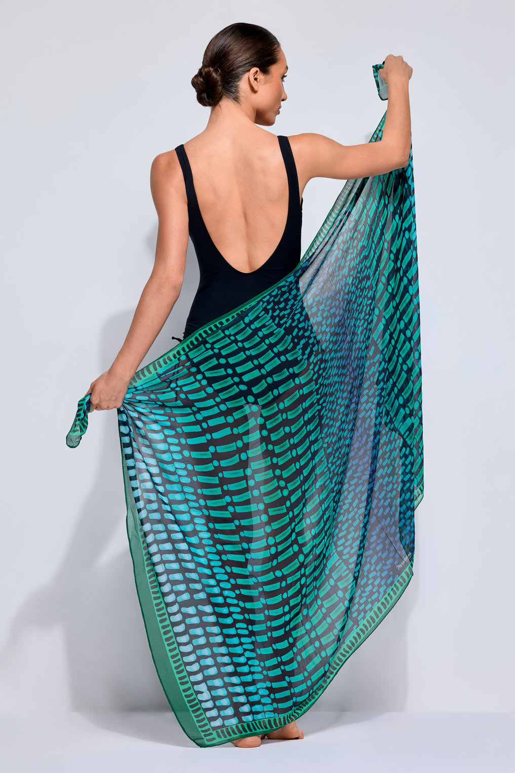 Foulard Maia: Eleganza e Versatilità