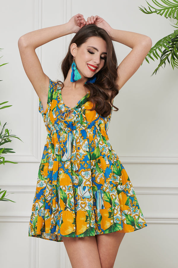 KLEID MIT VIELEN RÜSCHEN