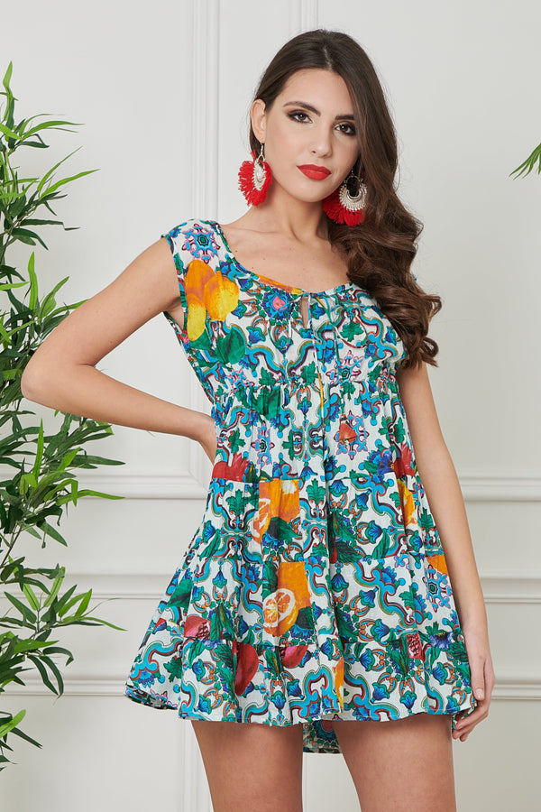 KLEID MIT VIELEN RÜSCHEN