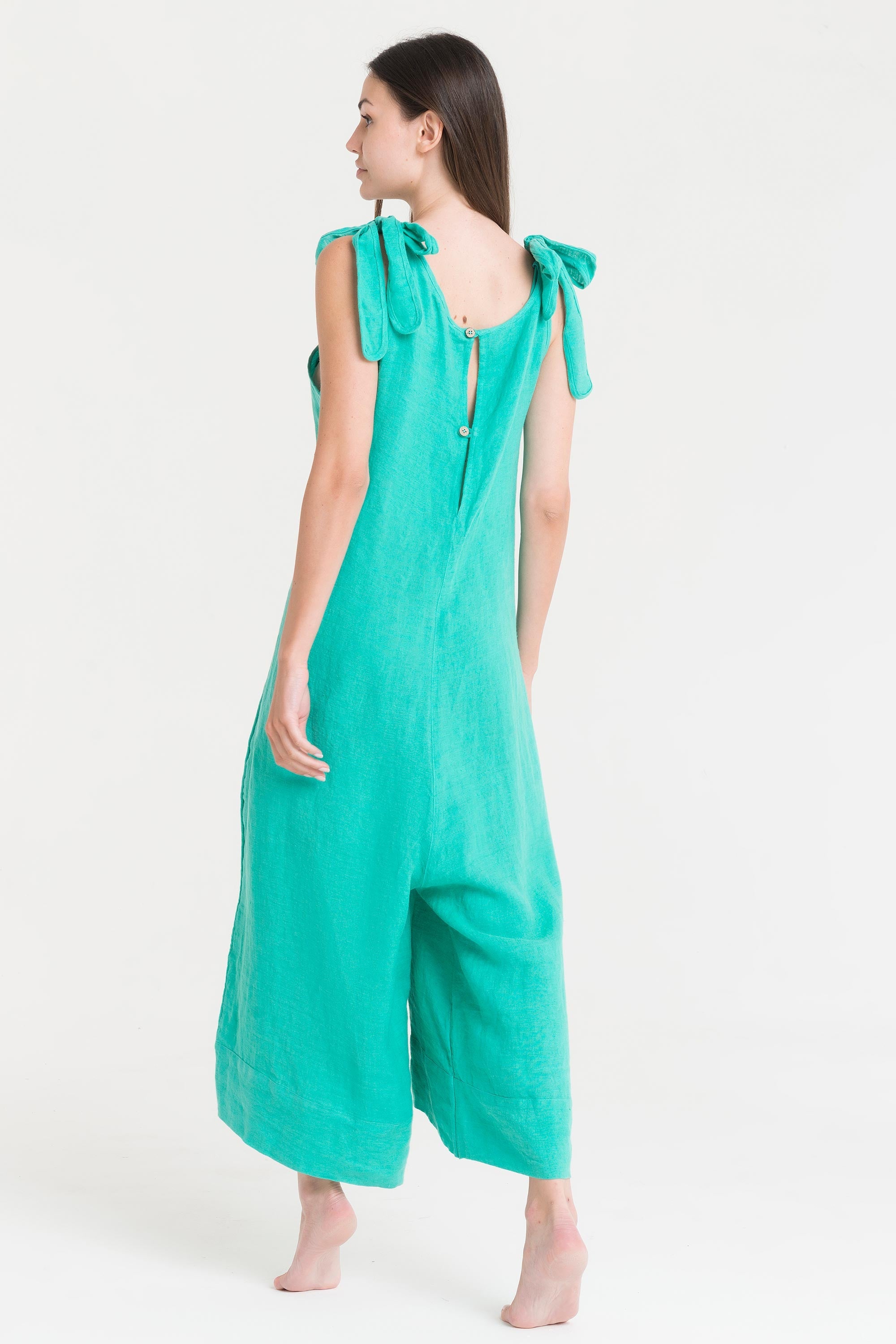 Tuta Puro Lino Pregiato: Eleganza e Comfort